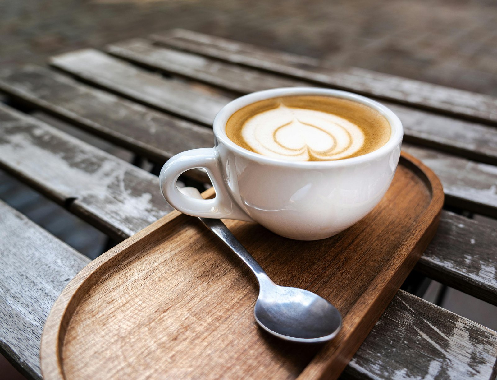 A minimalist coffee-themed high-resolution wallpaper, 33 of 63.